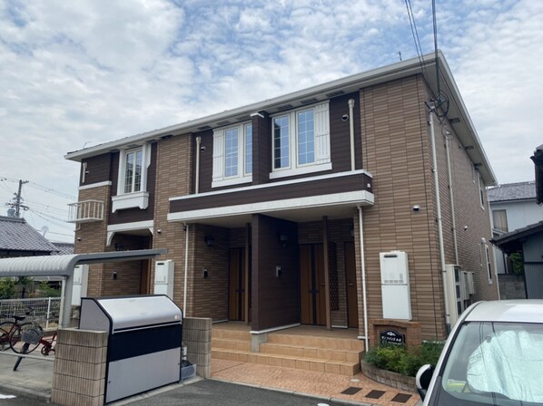 サン ツインズBの物件外観写真